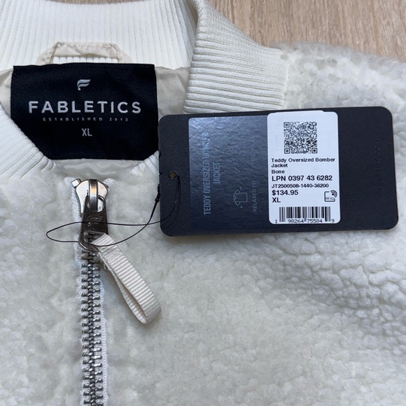 Fabletics Teddy Sherpa Oversized Bomber Jacket Bone XL NWT - Picture 4 of 11